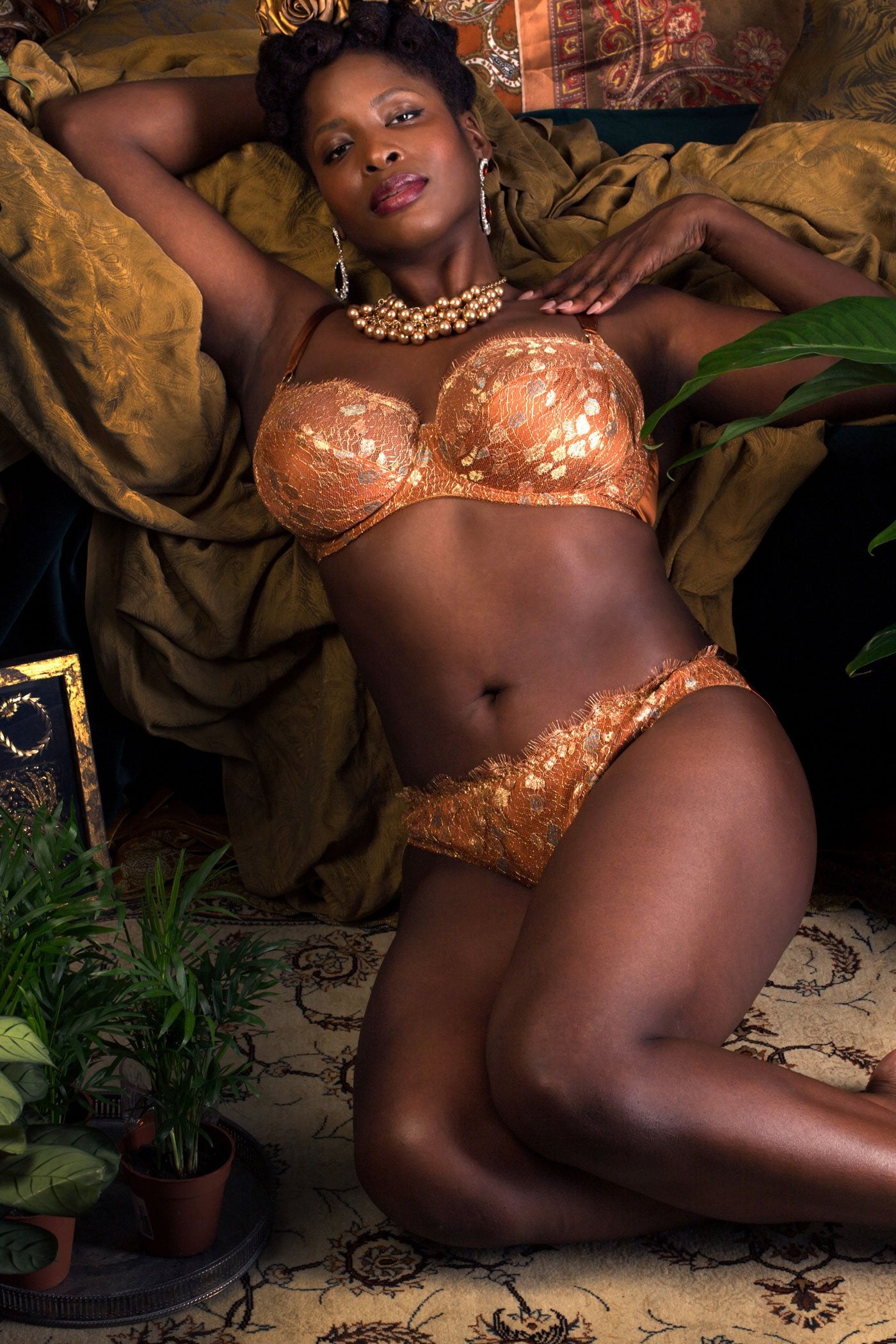 Gold lingerie set in metallic lace and silk with DD+ bra and silk knicker